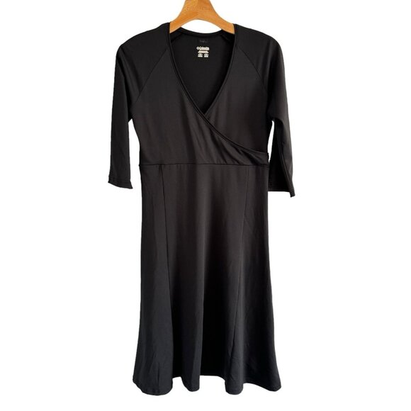 Columbia Dress Size Medium Black Fit And Flare Women Dress - Picture 1 of 12